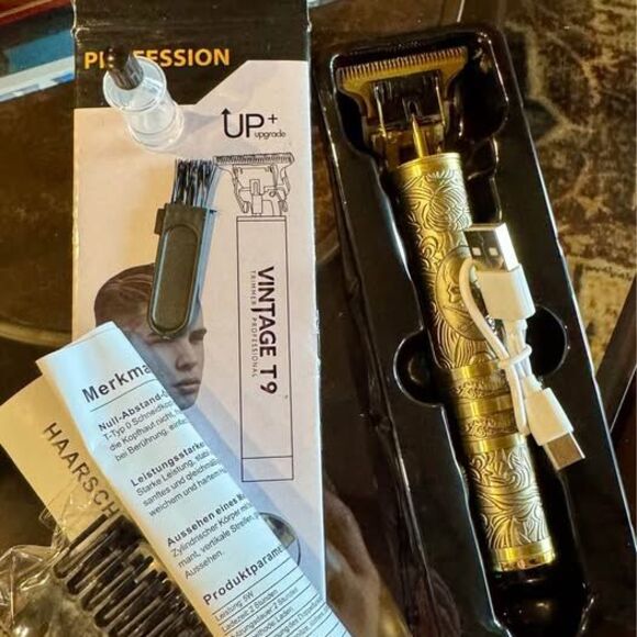 Professional Hair Clippers & T-Blade Trimmer - Picture 2 of 4